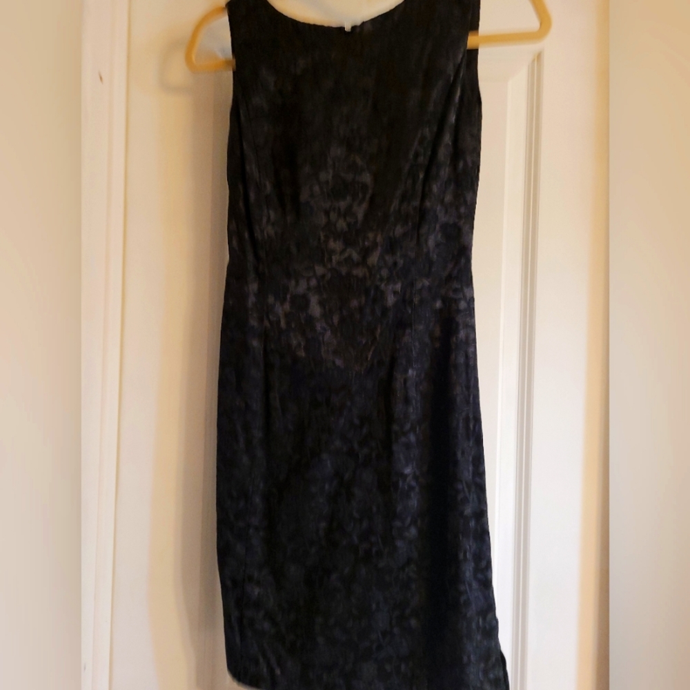 Womens size 3/4 floral black dress